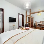 Tasteful Near The Center In By Renters Poznań