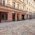 Appartamento Tasteful Near The Center In By Renters Poznań