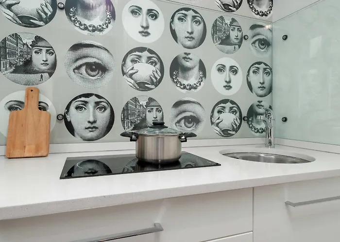 Daire Tasteful Near The Center In By Renters *