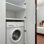 Apartmán Tasteful Near The Center In By Renters Poznaň