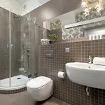 Tasteful Near The Center In By Renters * Poznaň