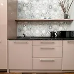 Tasteful Near The Center In By Renters Apartmán Poznaň
