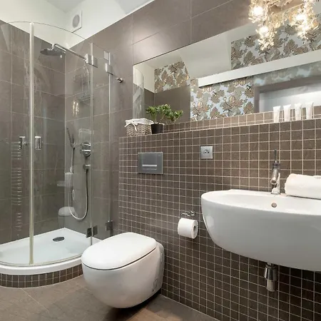 Tasteful Near The Center In By Renters * Poznan