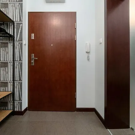 Tasteful Near The Center In By Renters * Poznan