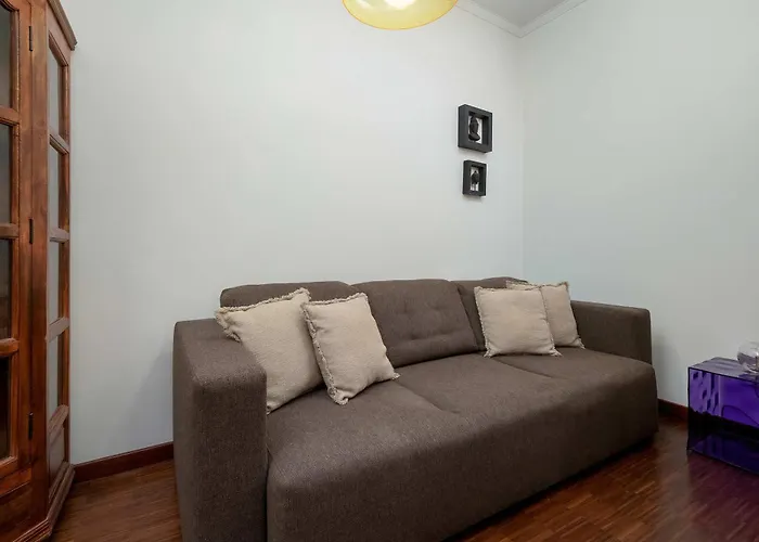 Apartament Tasteful Near The Center In By Renters