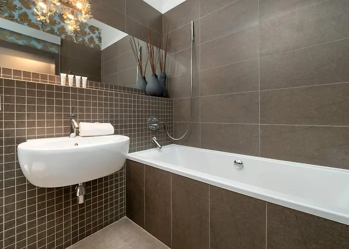 Apartment Tasteful Near The Center In By Renters Poznan