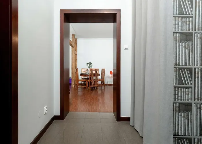 Apartament Tasteful Near The Center In By Renters